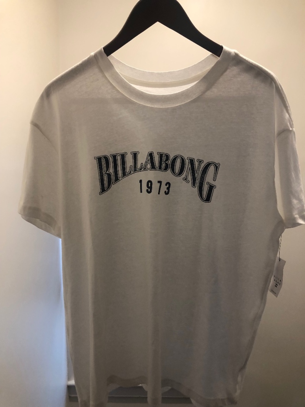 NWT Billabong Happy Paths White graphic T-Shirt-Large